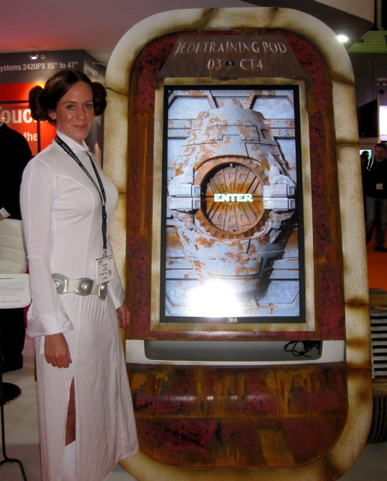ise-2015-integrated-systems-europe-princess-leia